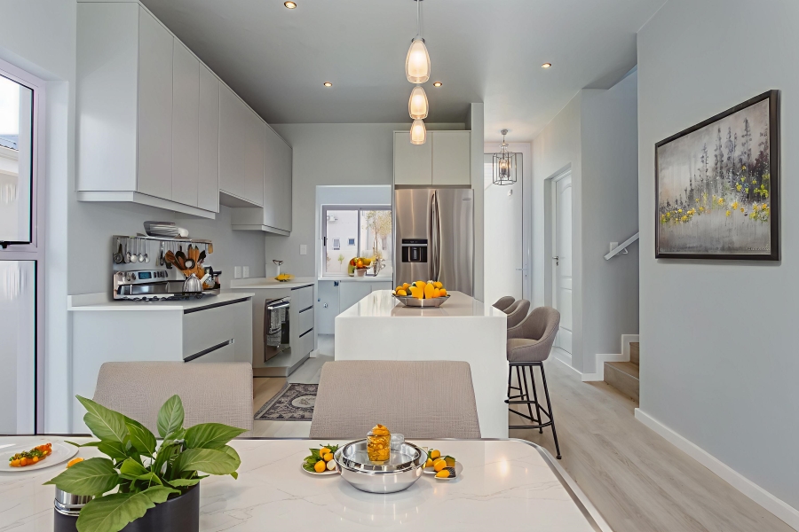 3 Bedroom Property for Sale in Berg En Dal Western Cape